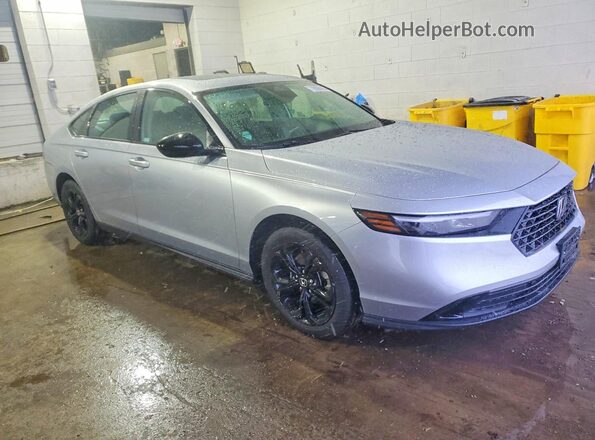 1HGCY1F43SA026449 2025 HONDA ACCORD Silver Przód prawy