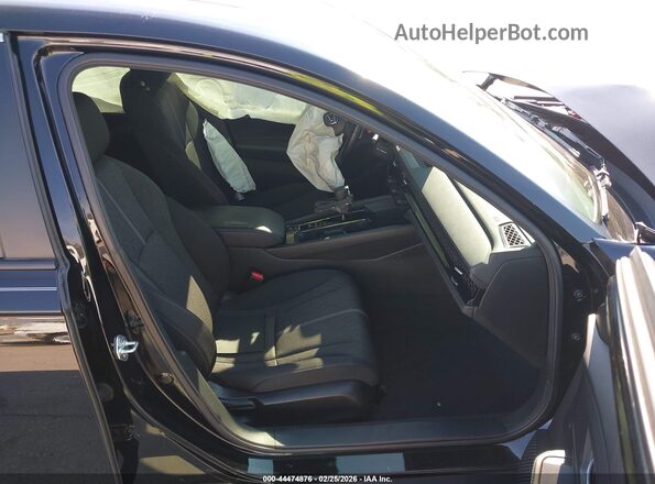 1HGCY2F51RA024868 2024 HONDA ACCORD HYBRID Черный Вид салона спереди