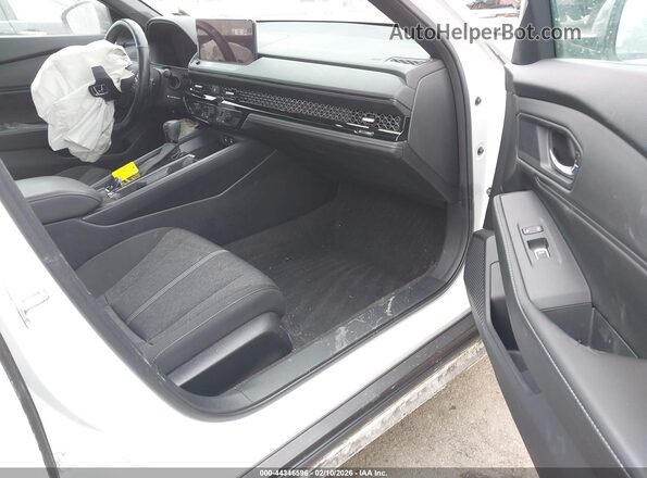 1HGCY2F53PA014257 2023 HONDA ACCORD HYBRID Белый Вид салона спереди