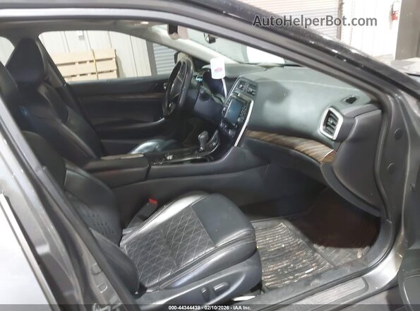 1N4AA6AP5GC381522 2016 NISSAN MAXIMA Серебряный Вид салона спереди