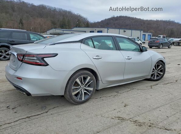 1N4AA6DV2LC383720 2020 NISSAN MAXIMA SL Серебряный Задняя правая четверть