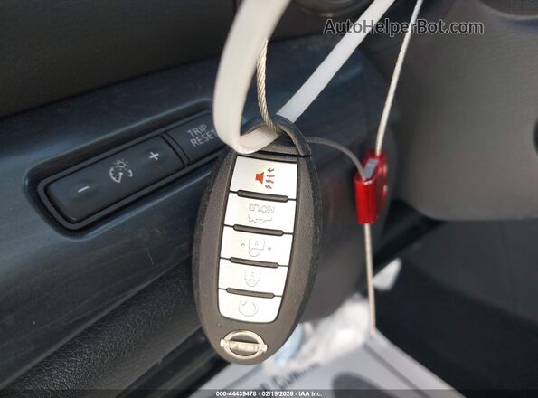 1N4AA6FV4PC511068 2023 NISSAN MAXIMA PLATINUM Белый Вид панели приборов
