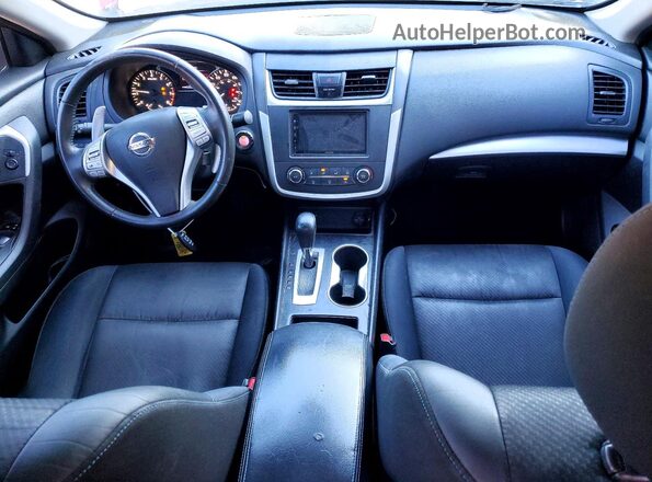 1N4AL3AP1HC226136 2017 NISSAN ALTIMA Burgundy Vista del salpicadero
