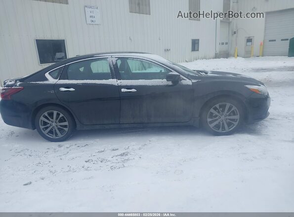1N4AL3AP4JC236438 2018 NISSAN ALTIMA Black Вид задньої частини салону