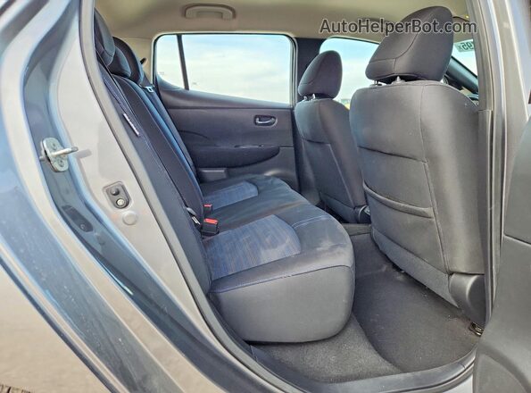 1N4AZ1BP8LC309296 2020 NISSAN LEAF Серебряный Вид задних сидений