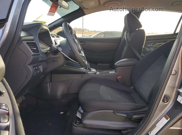 1N4AZ1BV7SC561733 2025 NISSAN LEAF Серебряный Вид салона спереди