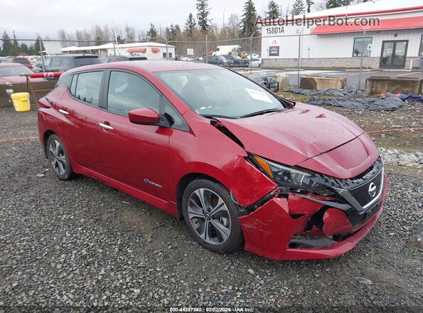 1N4AZ1CPXJC306640 2018 NISSAN LEAF Красный Передняя правая четверть