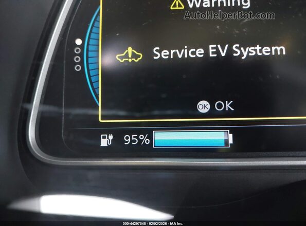 1N4AZ1CPXJC306640 2018 NISSAN LEAF Красный 