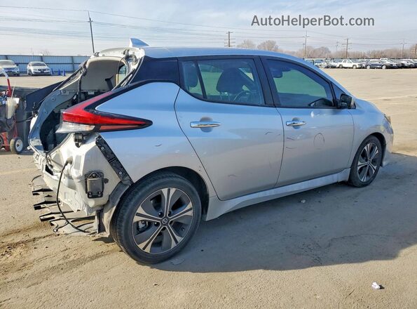 1N4AZ1CV9MC555885 2021 NISSAN LEAF Серебряный Задняя правая четверть