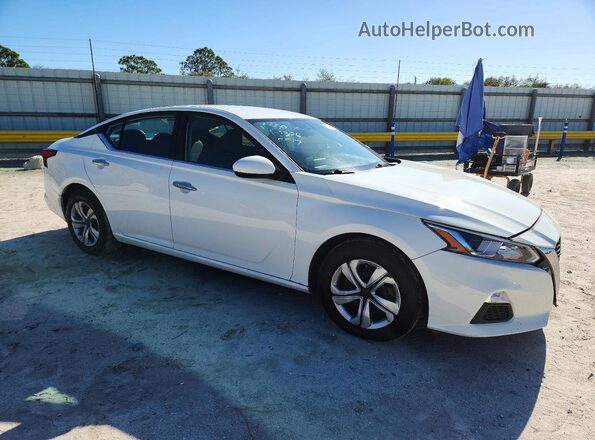 1N4BL4BV3KC167797 2019 NISSAN ALTIMA White Передня права чверть