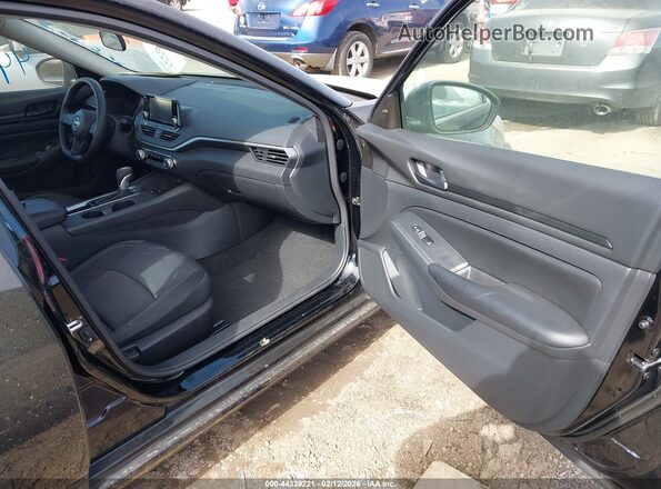 1N4BL4BV4RN417417 2024 NISSAN ALTIMA Черный Вид салона спереди