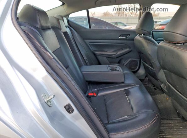 1N4BL4CVXKC146931 2019 NISSAN ALTIMA Silver უკანა სავარძლების ხედი