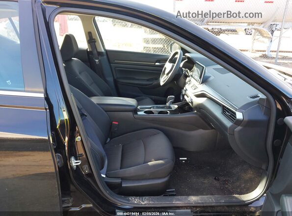 1N4BL4DV1RN377407 2024 NISSAN ALTIMA Черный Вид салона спереди