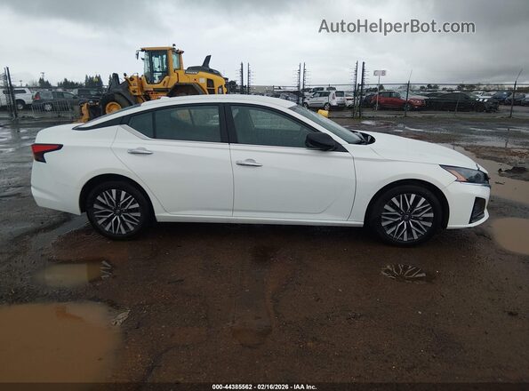 1N4BL4DV4SN304618 2025 NISSAN ALTIMA Белый Панорамный вид салона 360°