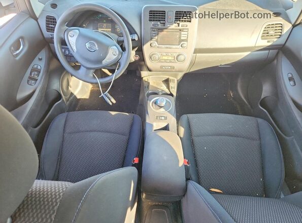 1N4BZ0CP9HC310977 2017 NISSAN LEAF Белый Вид панели приборов