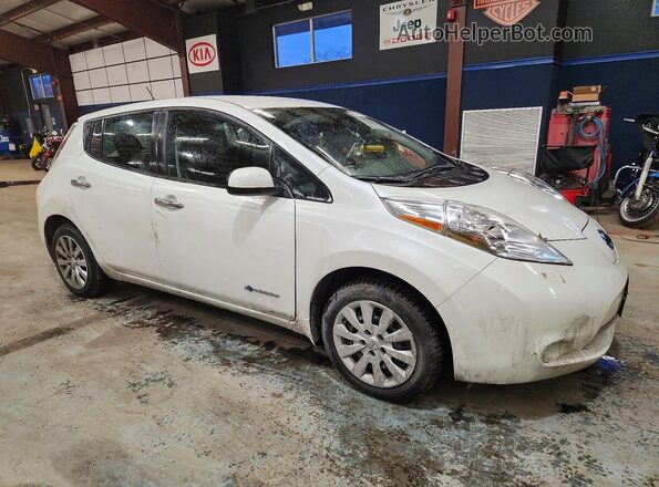 1N4BZ0CPXHC311880 2017 NISSAN LEAF White Delantero derecho
