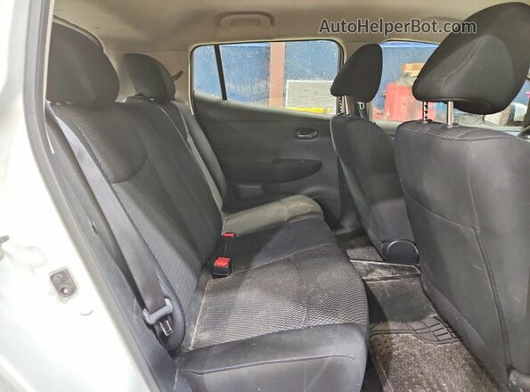 1N4BZ0CPXHC311880 2017 NISSAN LEAF White Vista de los asientos traseros