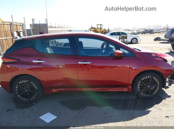 1N4CZ1CV1SC565638 2025 NISSAN LEAF Red Панорамний вид салону 360°