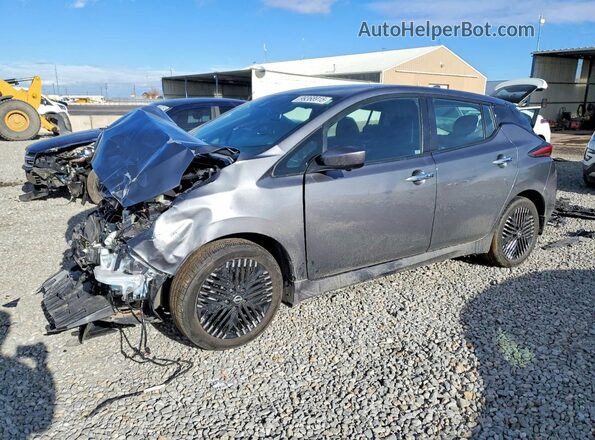 1N4CZ1CV5SC560829 2025 NISSAN LEAF Gray Vista tres cuartos delantera izquierda