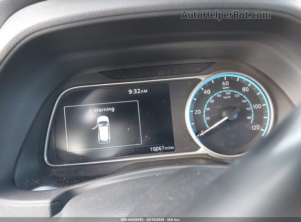 1N4CZ1CV7SC566647 2025 NISSAN LEAF Белый Вид задних сидений