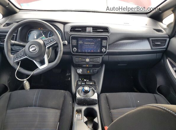 1N4CZ1CV9SC564771 2025 NISSAN LEAF Red Вид панелі приладів