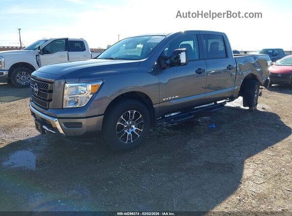 1N6AA1EF4RN114004 2024 NISSAN TITAN Серый Передняя левая четверть