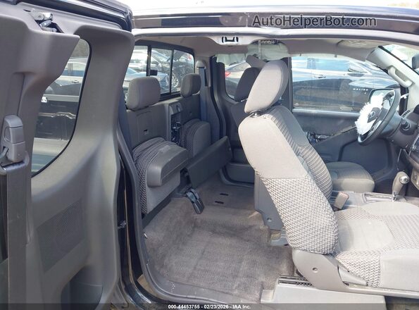 1N6AD0CU6HN704402 2017 NISSAN FRONTIER Black VIN կոդի պիտակի տեսք