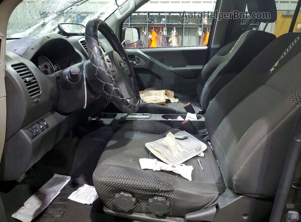 1N6AD0EV2JN751776 2018 NISSAN FRONTIER Черный Вид салона спереди