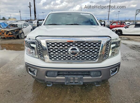 1N6BA1F25GN508821 2016 NISSAN TITAN Белый Вид спереди