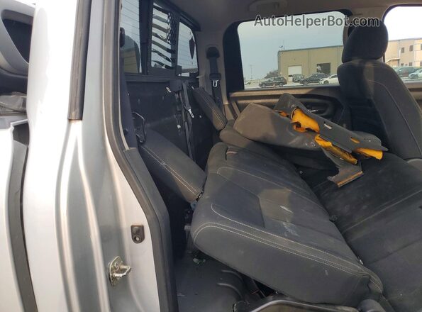 1N6BA1F29GN508353 2016 NISSAN TITAN Серебряный Вид задних сидений