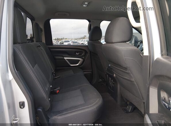 1N6BA1F2XGN500570 2016 NISSAN TITAN XD Серебряный Вид наклейки с VIN-кодом