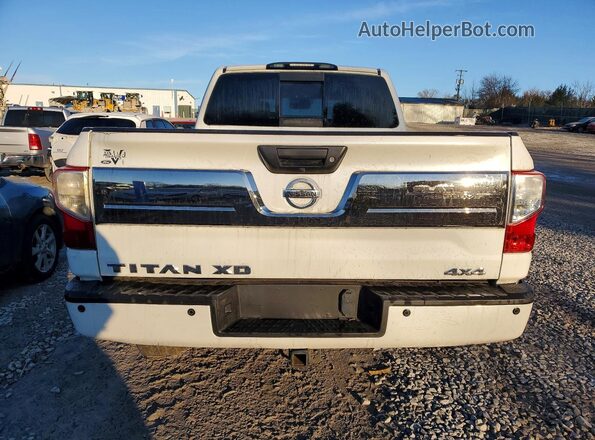 1N6BA1F40HN508888 2017 NISSAN TITAN White Widok z tyłu