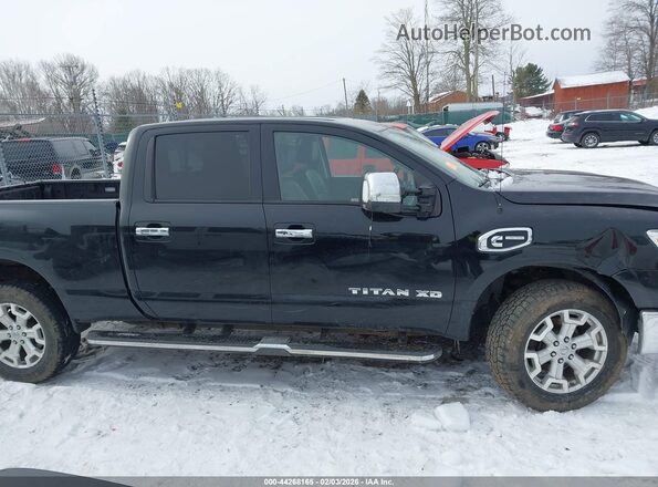 1N6BA1F40HN547156 2017 NISSAN TITAN XD Black Вид задньої частини салону