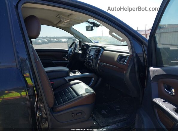 1N6BA1F41GN513872 2016 NISSAN TITAN XD Black Widok wnętrza z przodu
