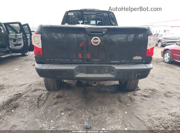 1N6BA1F46JN520520 2018 NISSAN TITAN XD Черный 