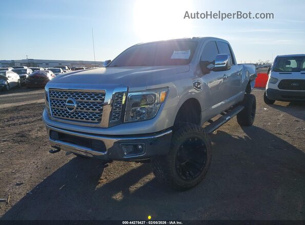 1N6BA1F47GN502097 2016 NISSAN TITAN XD Silver Առջևի ձախ երեք քառորդ տեսարան