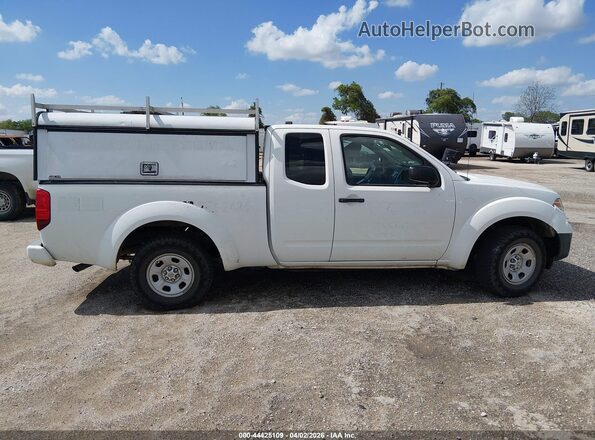 1N6BD0CT9JN767835 2018 NISSAN FRONTIER Белый Вид задней части салона