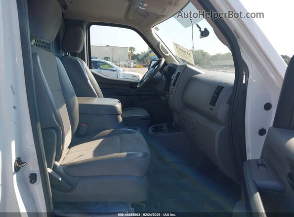 1N6BF0KY2HN807724 2017 NISSAN NV CARGO NV2500 HD White წინა სალონის ხედი