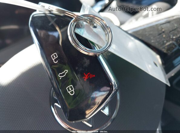 1V25MPE81RC008927 2024 VOLKSWAGEN ID.4 Белый Вид панели приборов