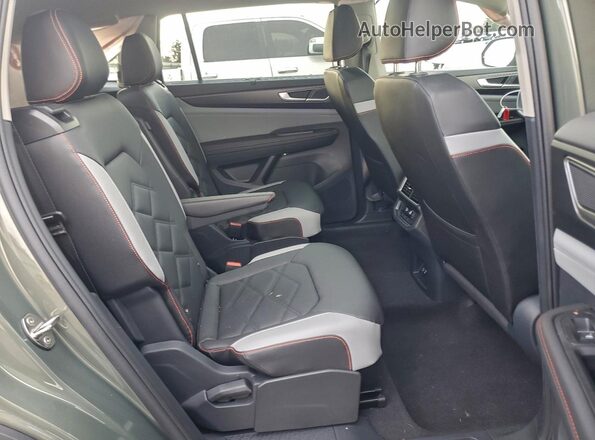 1V2CR2CA4SC513951 2025 VOLKSWAGEN ATLAS Зеленый Вид задней части салона