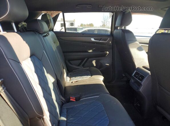 1V2FC2CA2TC208545 2026 VOLKSWAGEN ATLAS Зеленый Вид задней части салона