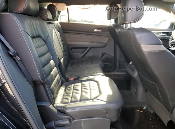 1V2FE2CA6PC226613 2023 VOLKSWAGEN ATLAS Blue Vista interior trasera