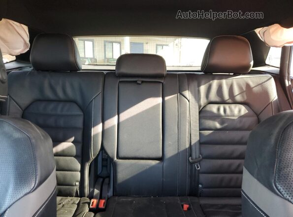 1V2FE2CA6PC226613 2023 VOLKSWAGEN ATLAS Blue Vista de los asientos traseros