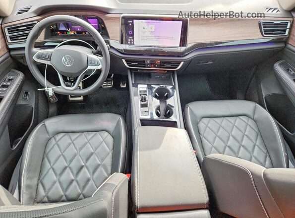 1V2FR2CA7SC531423 2025 VOLKSWAGEN ATLAS Зеленый Вид панели приборов