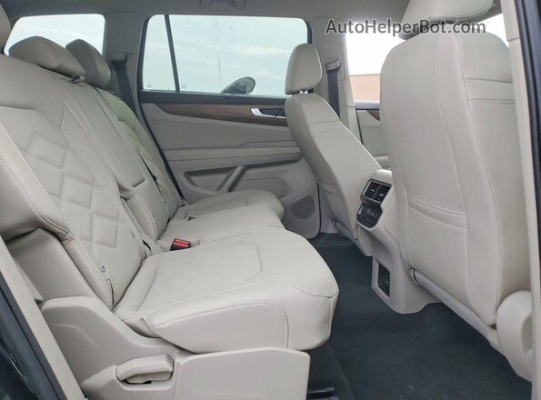 1V2HN2CA7TC513218 2026 VOLKSWAGEN ATLAS Черный Вид задней части салона