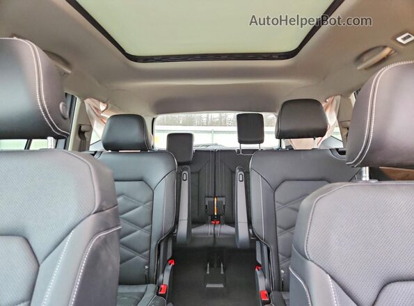 1V2KN2CA1TC529565 2026 VOLKSWAGEN ATLAS Серебряный Вид задних сидений