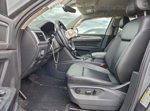 1V2LR2CA3JC549533 2018 VOLKSWAGEN ATLAS Серый Вид салона спереди