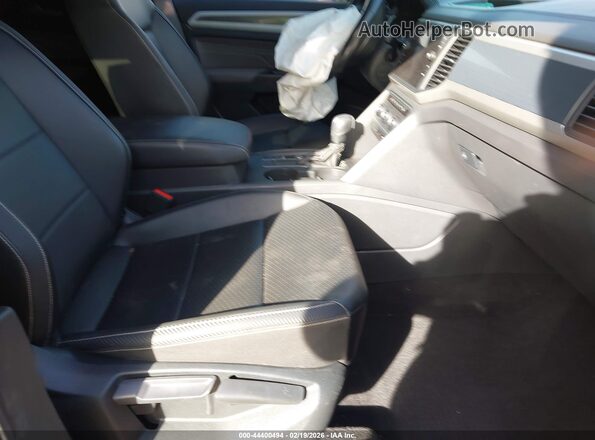 1V2ME2CA0MC212323 2021 VOLKSWAGEN ATLAS Серый Вид салона спереди