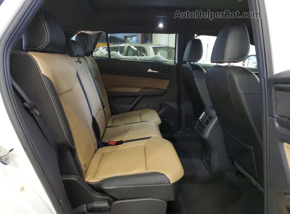 1V2SE2CA6PC206229 2023 VOLKSWAGEN ATLAS White Rear interior view