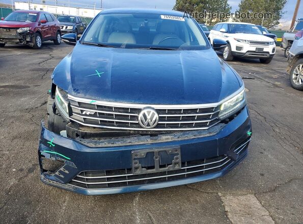 1VWAA7A38JC041718 2018 VOLKSWAGEN PASSAT Blue Widok z przodu